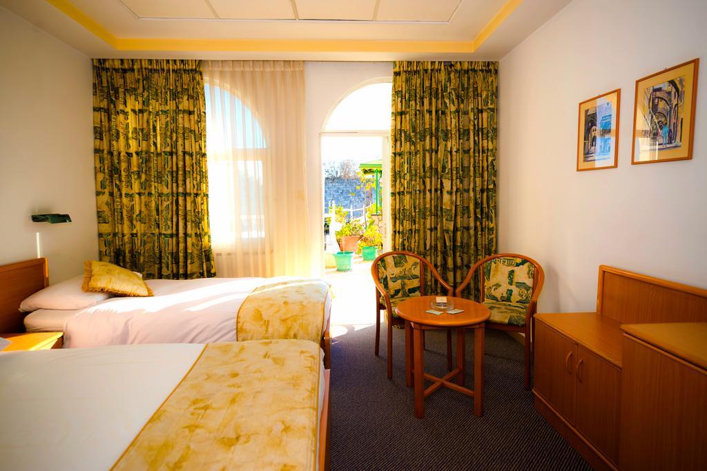 Golden Walls Hotel Ierusalim Exterior foto